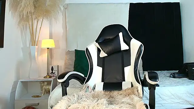 MaicolParker  online show from 06-26-26, 12:44