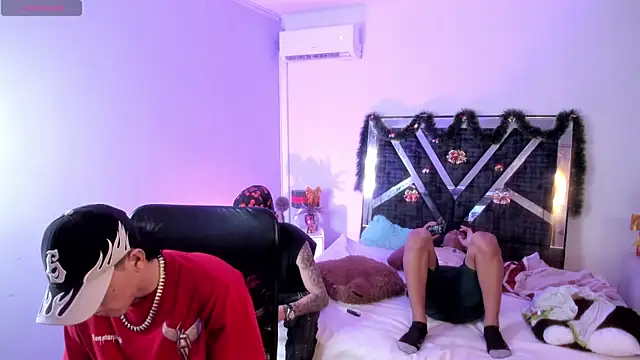 Handsomeboyss19 online show from 12-16-25, 02:27