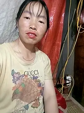 hera-00 online show from 09-15-25, 02:39