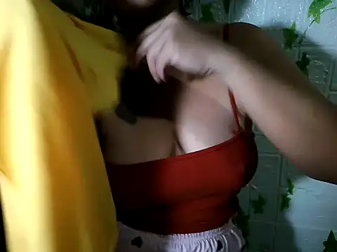 Snapshot of pussywet_08 chatting on 04-24-26, 10:28 pussywet 08 online show from 04-24-26, 10:28