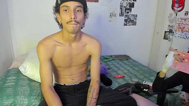 Snapshot of lordpussy__ chatting on 08-04-26, 03:00 lordpussy online show from 08-04-26, 03:00