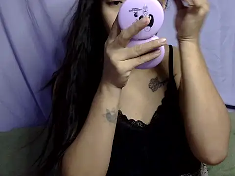 Snapshot of maypah chatting on 06-27-26, 11:55 maypah online show from 06-27-26, 11:55