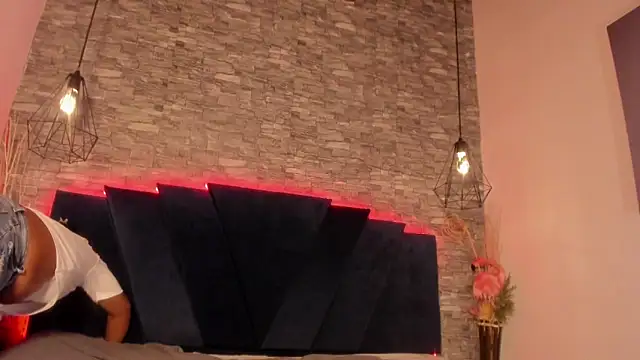 Emily Brown18 online show from 04-11-26, 03:47