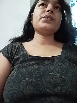 Snapshot of Hot-Jasmin chatting on 06-11-26, 08:00 Hot-Jasmin online show from 06-11-26, 08:00