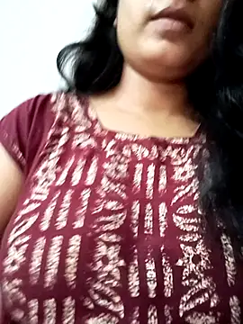 Snapshot of Hot-Jasmin chatting on 05-31-26, 01:33 Hot-Jasmin online show from 05-31-26, 01:33