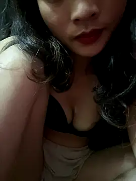Snapshot of Kieu_xxx chatting on 09-22-25, 02:56 Kieu xxx online show from 09-22-25, 02:56