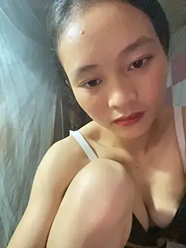 Snapshot of Kieu_xxx chatting on 09-24-25, 02:51 Kieu xxx online show from 09-24-25, 02:51