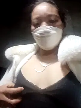 Phuong xxx online show from 12-16-25, 04:11