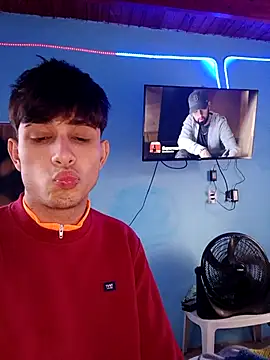 matiatr1112 online show from 10-28-25, 05:34