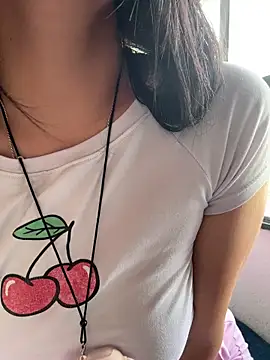 Snapshot of Mia_salinass chatting on 02-10-26, 05:12 Mia salinass online show from 02-10-26, 05:12