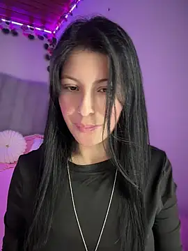 Snapshot of Mia_salinass chatting on 05-02-26, 03:56 Mia salinass online show from 05-02-26, 03:56