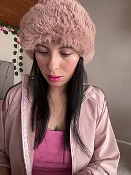 Snapshot of Mia_salinass chatting on 02-20-26, 05:48 Mia salinass online show from 02-20-26, 05:48