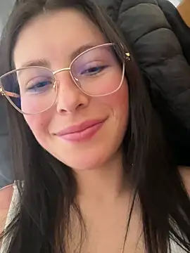 Mia salinass online show from 03-19-26, 07:47