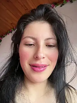 Snapshot of Mia_salinass chatting on 05-12-26, 07:09 Mia salinass online show from 05-12-26, 07:09
