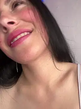 Mia salinass online show from 09-22-25, 04:57