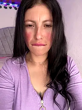 Mia salinass online show from 09-24-25, 05:30