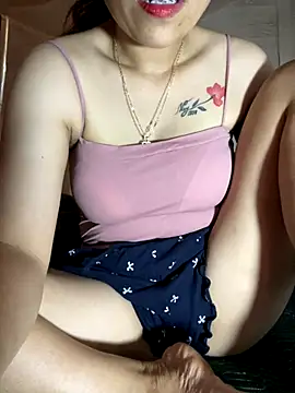 Snapshot of July_sex chatting on 09-20-25, 07:24 July sex online show from 09-20-25, 07:24