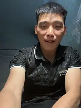 Snapshot of Chao_xxx chatting on 11-01-25, 12:21 Chao xxx online show from 11-01-25, 12:21