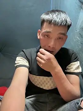 Snapshot of Chao_xxx chatting on 10-29-25, 11:53 Chao xxx online show from 10-29-25, 11:53