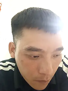 Snapshot of Chao_xxx chatting on 09-18-25, 06:11 Chao xxx online show from 09-18-25, 06:11