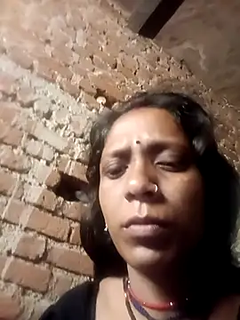 Snapshot of Xx_pooja chatting on 09-15-25, 09:37 Xx pooja online show from 09-15-25, 09:37