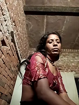 Snapshot of Xx_pooja chatting on 09-21-25, 11:32 Xx pooja online show from 09-21-25, 11:32