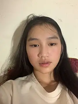 Snapshot of -Lie-06 chatting on 10-14-25, 01:12 -Lie-06 online show from 10-14-25, 01:12