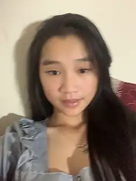 Snapshot of -Lie-06 chatting on 09-20-25, 06:29 -Lie-06 online show from 09-20-25, 06:29