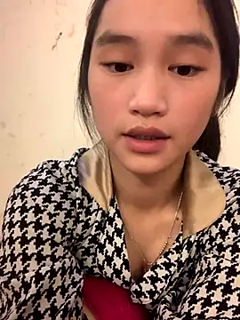 Snapshot of -Lie-06 chatting on 10-01-25, 01:59 -Lie-06 online show from 10-01-25, 01:59