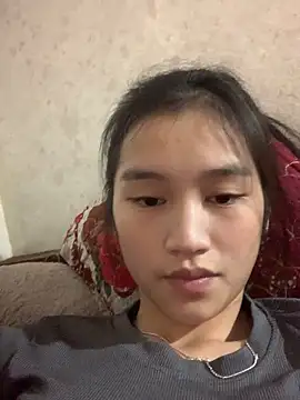 Snapshot of -Lie-06 chatting on 11-29-25, 10:26 -Lie-06 online show from 11-29-25, 10:26