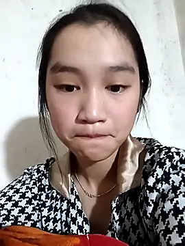 Snapshot of -Lie-06 chatting on 10-08-25, 06:15 -Lie-06 online show from 10-08-25, 06:15