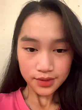 Snapshot of -Lie-06 chatting on 09-14-25, 11:32 -Lie-06 online show from 09-14-25, 11:32