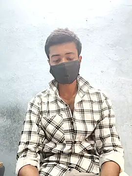 Snapshot of GirlsCrush_ chatting on 11-09-25, 09:13 GirlsCrush online show from 11-09-25, 09:13