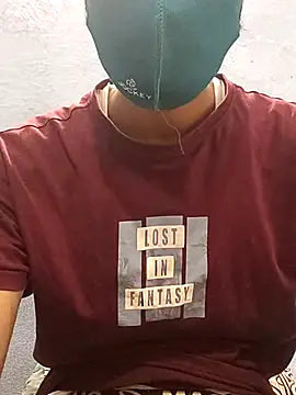 Snapshot of GirlsCrush_ chatting on 09-21-25, 08:08 GirlsCrush online show from 09-21-25, 08:08