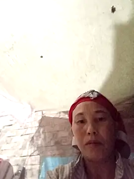 me-cute online show from 11-15-25, 10:36