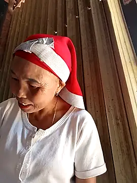 me-cute online show from 12-19-25, 03:10