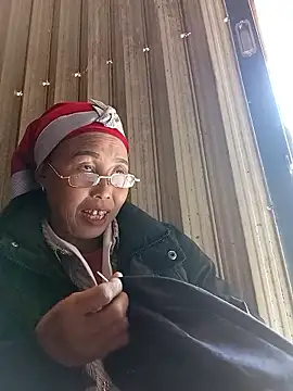 me-cute online show from 01-12-26, 03:57