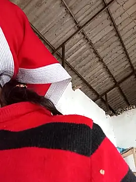 me-cute online show from 11-18-25, 06:39