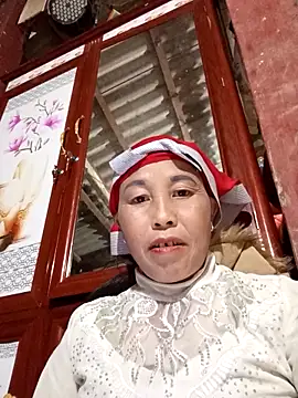 me-cute online show from 11-12-25, 01:37