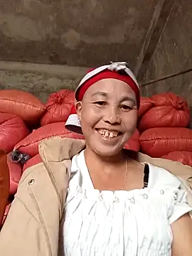 me-cute online show from 12-15-25, 02:28