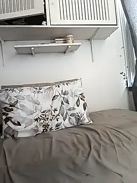 Snapshot of HappygalTheQueen chatting on 02-04-26, 09:59 HappygalTheQueen online show from 02-04-26, 09:59