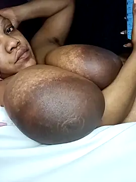 HappygalTheQueen online show from 03-12-26, 10:36