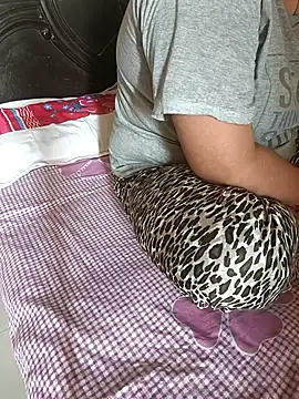 payal 261072  online show from 11-05-25, 02:36