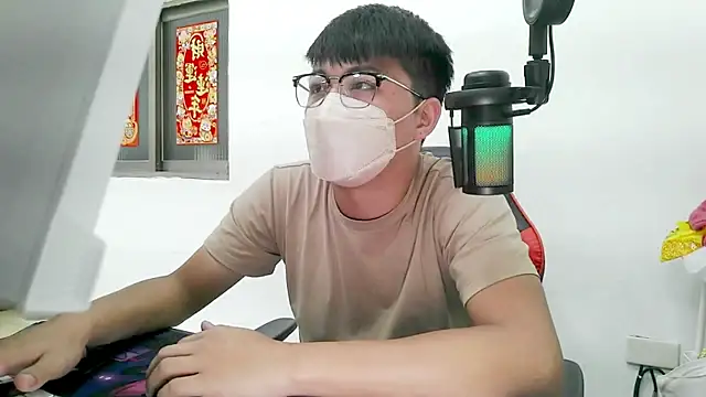 zhu000000 online show from 10-29-25, 05:28