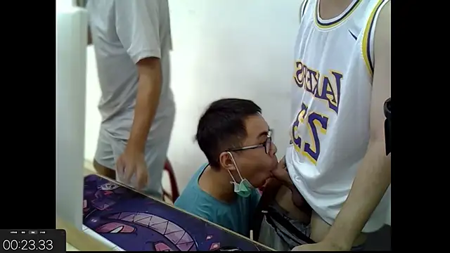 zhu000000 online show from 10-03-25, 03:30