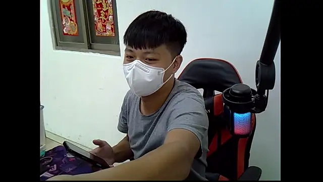 zhu000000 online show from 10-01-25, 05:34