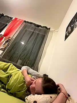 Bloom evl online show from 12-18-25, 10:57