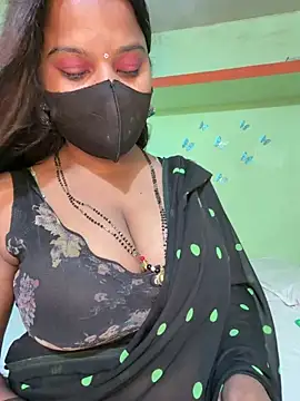 Shneeha le online show from 04-12-26, 07:44