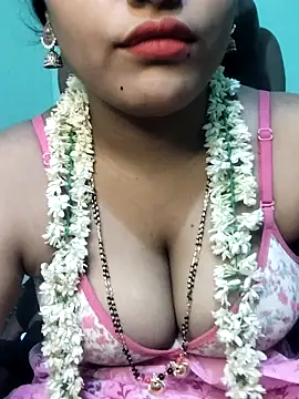 Snapshot of Shneeha_le chatting on 09-09-25, 04:49 Shneeha le online show from 09-09-25, 04:49