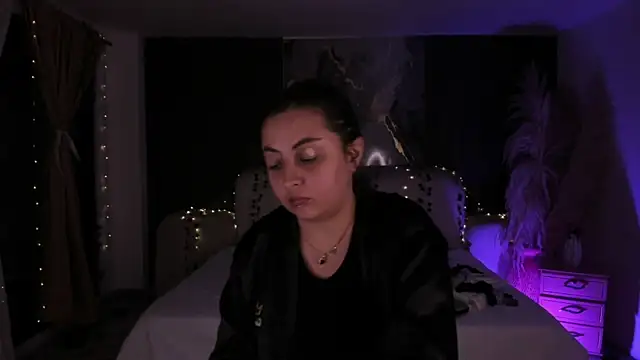 SarahCastro1  online show from 03-24-26, 03:39